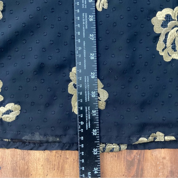 Cabi Black Dress Shift The Occasion Gold Floral Embroidered Swiss Dot Sz S - Picture 5 of 9